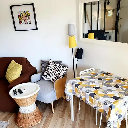 Bel A 50m De La Plage, 2 Pieces Climatisees, Parking Prive Apartment