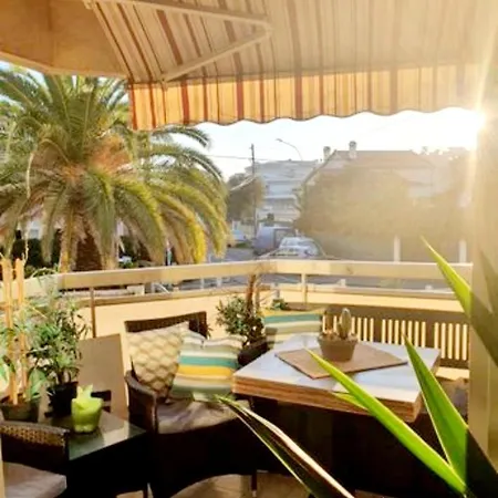 Bel A 50m De La Plage, 2 Pieces Climatisees, Parking Prive Apartament Antibes